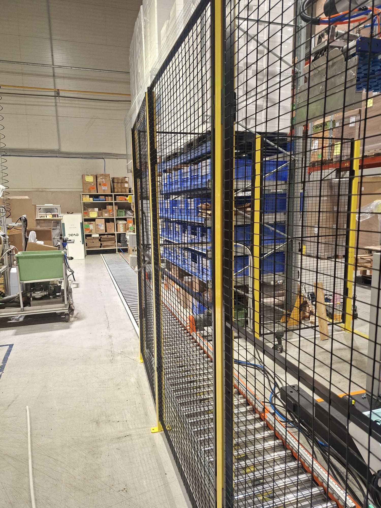 Robot colaborativo para paletizar en una empresa metalúrgica en Tallin