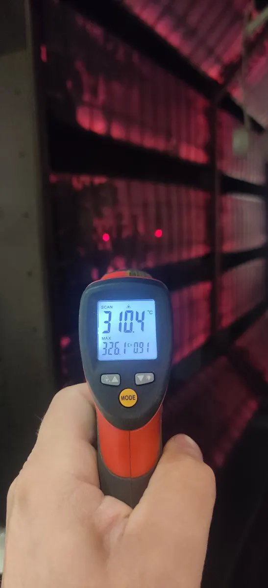 Temperature measurement inside a drying oven